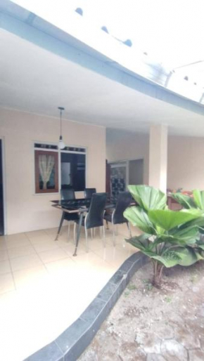 Sadana Villahouse Ngadinegaran